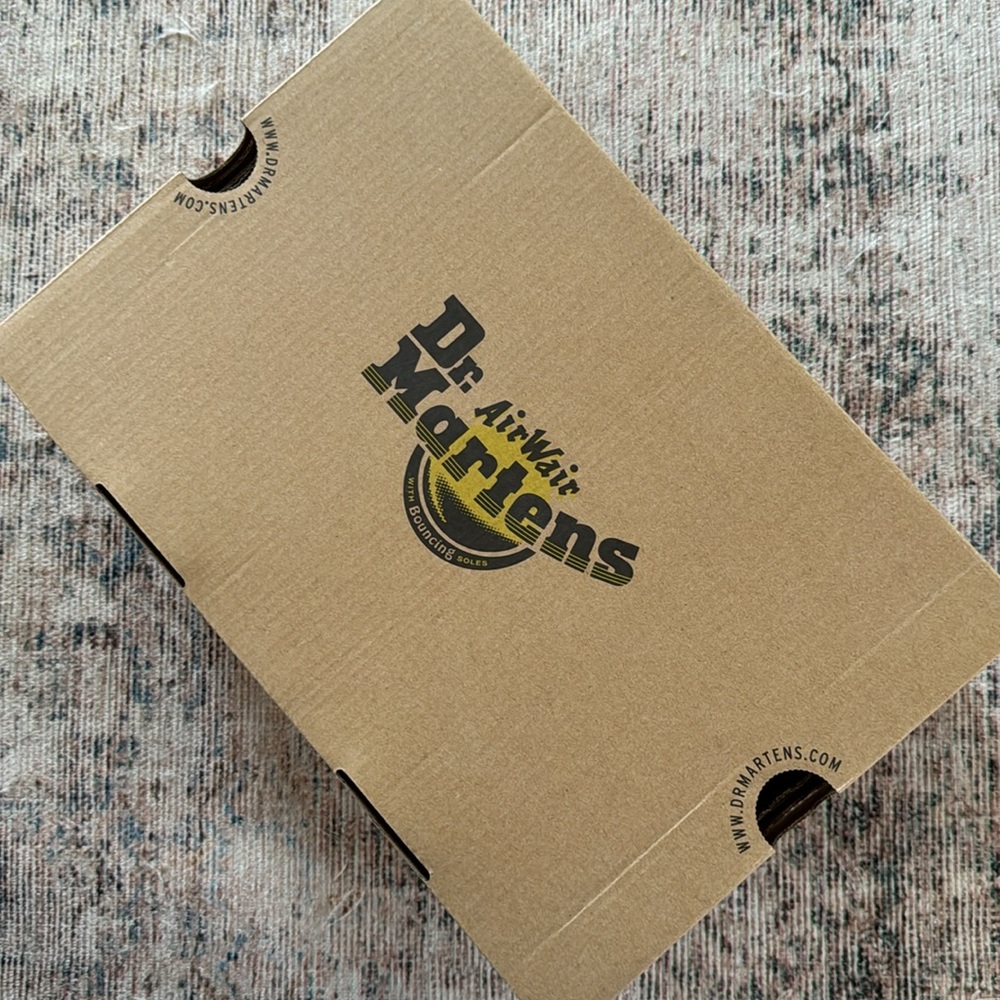 Doc Martens - Picture 7 of 8